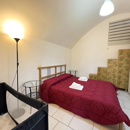 شقة Casa Friends' House Napoli المظهر الخارجي الصورة