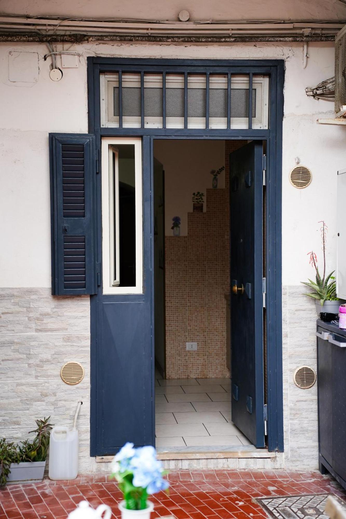 شقة Casa Friends' House Napoli المظهر الخارجي الصورة